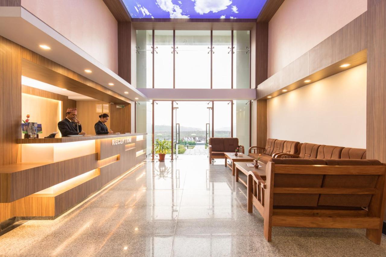 Park Safari Resort Sauraha Extérieur photo